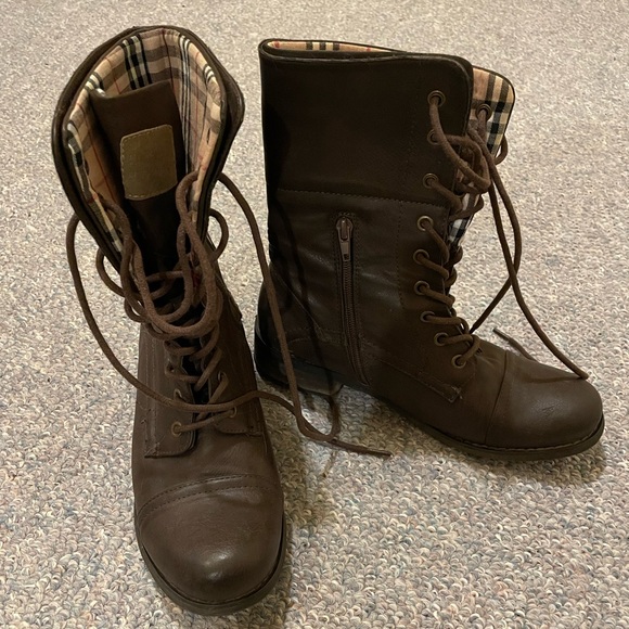 Brown combat boots - Picture 3 of 7